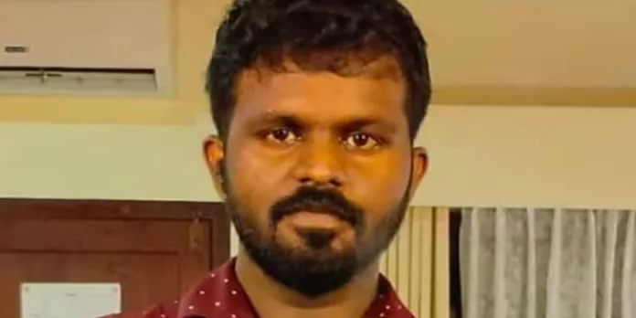 വാഷിംഗ് മെഷിനില് നിന്ന് ഷോക്കേറ്റ് അപകടം ; ഡിവൈഎഫ്ഐ നേതാവ് മരിച്ചു വാഷിംഗ് മെഷിനില് നിന്ന് ഷോക്കേറ്റ് അപകടം ; ഡിവൈഎഫ്ഐ നേതാവ് മരിച്ചു