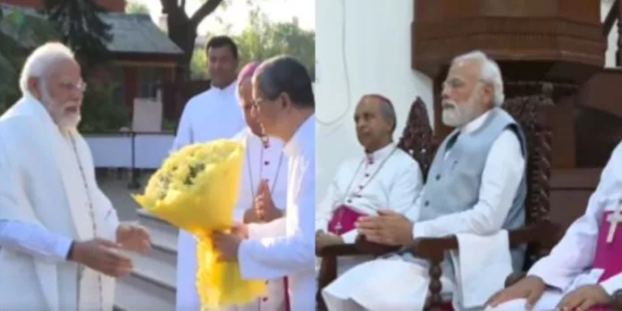 ഈസ്റ്റർ ദിനത്തിൽ സേക്രഡ് ഹാർട്ട് പള്ളി സന്ദര്ശിച്ച് പ്രധാനമന്ത്രി ഈസ്റ്റർ ദിനത്തിൽ സേക്രഡ് ഹാർട്ട് പള്ളി സന്ദര്ശിച്ച് പ്രധാനമന്ത്രി