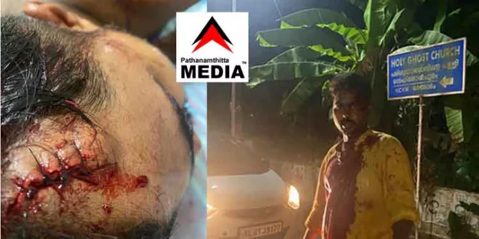 പുല്ലാട് മൊബൈല് ഷോപ്പിലെ ജീവനക്കാരനുനേരെ അങ്കമാലിയില് വെച്ച് വധശ്രമം ; നാല് പേരെ പോലീസ് അറസ്റ്റ് ചെയ്തു പുല്ലാട് മൊബൈല് ഷോപ്പിലെ ജീവനക്കാരനുനേരെ അങ്കമാലിയില് വെച്ച് വധശ്രമം ; നാല് പേരെ പോലീസ് അറസ്റ്റ് ചെയ്തു