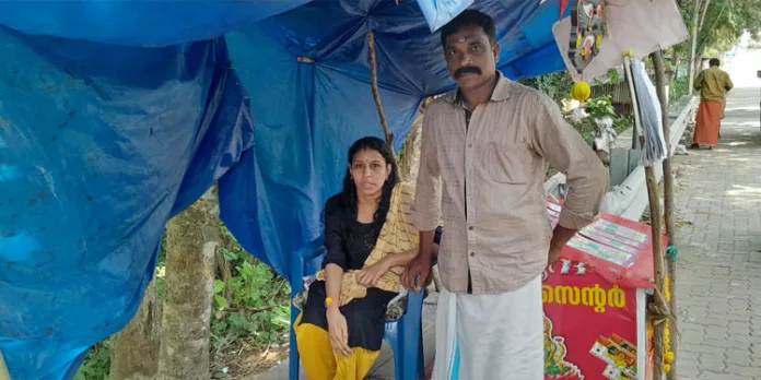 വൈകല്യത്തോട് പടപൊരുതി മീനുവും ഭർത്താവ് അശോക് കുമാറും വൈകല്യത്തോട് പടപൊരുതി മീനുവും ഭർത്താവ് അശോക് കുമാറും
