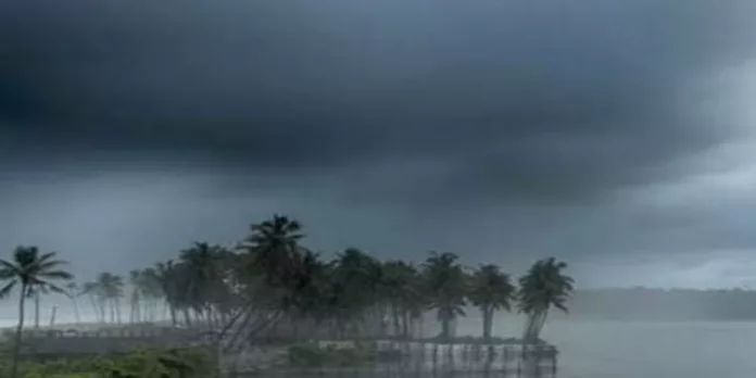 സംസ്ഥാനത്ത് ഇന്ന് ഇടിമിന്നലോട് കൂടിയ മഴയ്ക്ക് സാധ്യത, നാല് ജില്ലകളിൽ യെല്ലോ അലർട്ട് സംസ്ഥാനത്ത് ഇന്ന് ഇടിമിന്നലോട് കൂടിയ മഴയ്ക്ക് സാധ്യത, നാല് ജില്ലകളിൽ യെല്ലോ അലർട്ട്