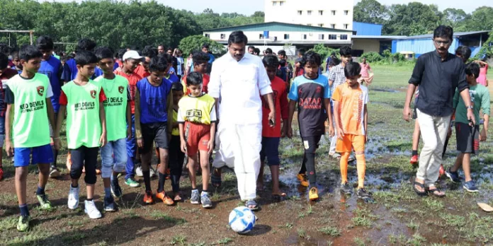 കെ 83 ഫുട്ബോള് പരിശീലന ക്യാമ്പ് ആരംഭിച്ചു ; ഇന്ത്യന് കായിക ഭൂപടത്തില് ഇടം പിടിക്കാന് കോന്നി കെ 83 ഫുട്ബോള് പരിശീലന ക്യാമ്പ് ആരംഭിച്ചു ; ഇന്ത്യന് കായിക ഭൂപടത്തില് ഇടം പിടിക്കാന് കോന്നി