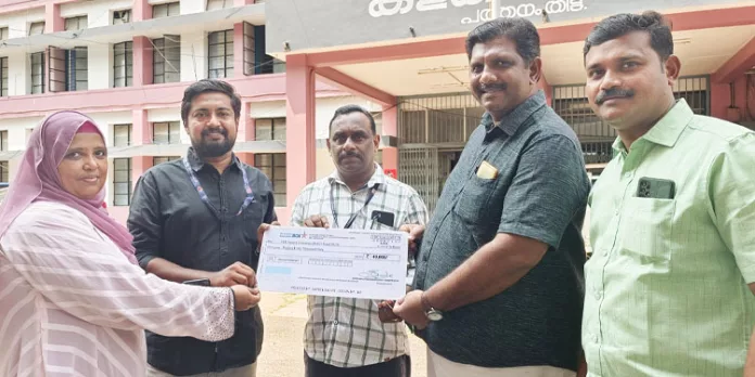റംസാൻ റിലീഫ് കൈമാറി റംസാൻ റിലീഫ് കൈമാറി