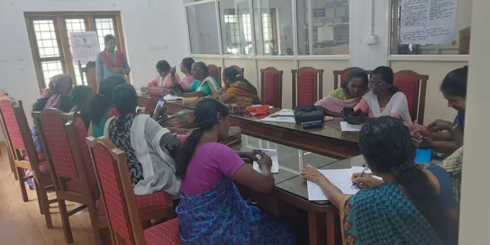 ഹരിതമിത്രം മൊബൈല് ആപ്ലിക്കേഷന് പരിശീലനം നടത്തി ഹരിതമിത്രം മൊബൈല് ആപ്ലിക്കേഷന് പരിശീലനം നടത്തി