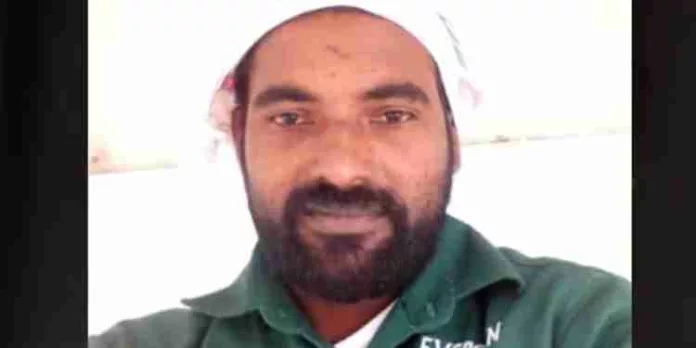 മലപ്പുറത്ത് ഗ്ലാസ് പാളി ശരീരത്തിൽ വീണ് ചുമട്ടുതൊഴിലാളിക്ക് ദാരുണാന്ത്യം മലപ്പുറത്ത് ഗ്ലാസ് പാളി ശരീരത്തിൽ വീണ് ചുമട്ടുതൊഴിലാളിക്ക് ദാരുണാന്ത്യം