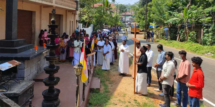 യുവത്വം ഭക്തിനി൪ഭരമായി നിലയ്ക്കല് പുണ്യഭൂമിയിലേക്ക് യുവത്വം ഭക്തിനി൪ഭരമായി നിലയ്ക്കല് പുണ്യഭൂമിയിലേക്ക്
