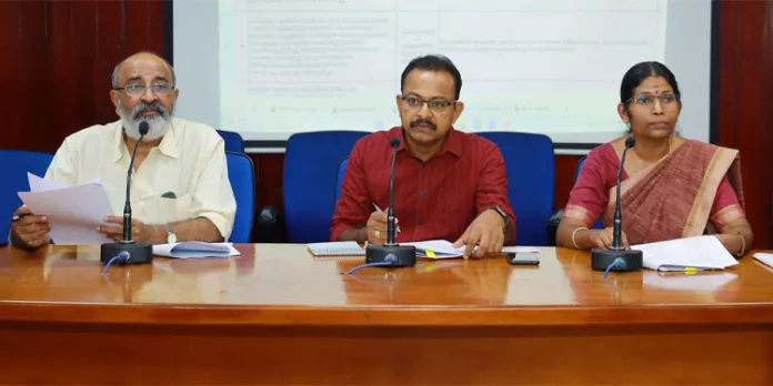 പന്നിക്കുഴി പാലത്തിന്റെ അപ്രോച്ച് റോഡ് അടിയന്തിരമായി ഉയര്ത്തണം : അഡ്വ. മാത്യു ടി തോമസ് എംഎല്എ പന്നിക്കുഴി പാലത്തിന്റെ അപ്രോച്ച് റോഡ് അടിയന്തിരമായി ഉയര്ത്തണം : അഡ്വ. മാത്യു ടി തോമസ് എംഎല്എ