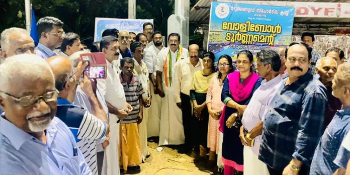 ഹൈമാസ്റ്റ് ലൈറ്റ് ഉദ്ഘാടനം ചെയ്തു ഹൈമാസ്റ്റ് ലൈറ്റ് ഉദ്ഘാടനം ചെയ്തു
