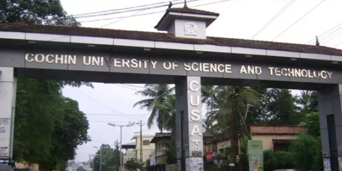 കുസാറ്റ് വിസി നിയമനത്തില് സര്ക്കാരിന് വഴങ്ങി ഗവര്ണര് ; ഡോ. പി ജി ശങ്കരനെ നിയമിച്ചു കുസാറ്റ് വിസി നിയമനത്തില് സര്ക്കാരിന് വഴങ്ങി ഗവര്ണര് ; ഡോ. പി ജി ശങ്കരനെ നിയമിച്ചു