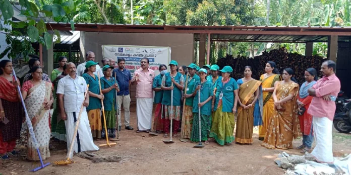 പൊതുഇടങ്ങള് മാലിന്യമുക്തമാക്കുന്ന പ്രവര്ത്തനങ്ങള്ക്ക് തുടക്കം കുറിച്ചു പൊതുഇടങ്ങള് മാലിന്യമുക്തമാക്കുന്ന പ്രവര്ത്തനങ്ങള്ക്ക് തുടക്കം കുറിച്ചു