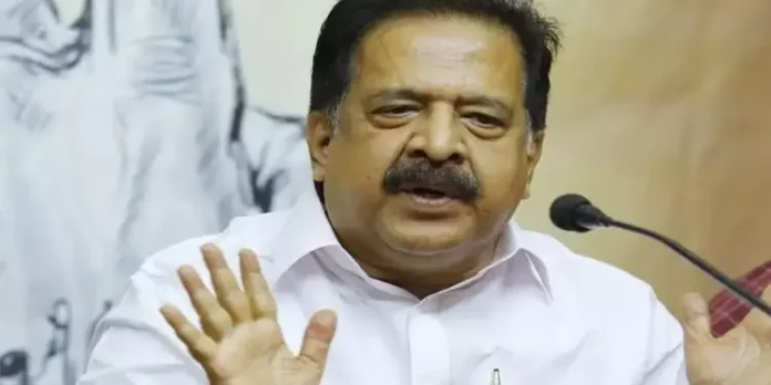 കെ റെയിൽ അനാവശ്യം; കമ്മീഷൻ തട്ടാൻ വേണ്ടിയുള്ള പദ്ധതിയെന്ന് രമേശ് ചെന്നിത്തല കെ റെയിൽ അനാവശ്യം; കമ്മീഷൻ തട്ടാൻ വേണ്ടിയുള്ള പദ്ധതിയെന്ന് രമേശ് ചെന്നിത്തല