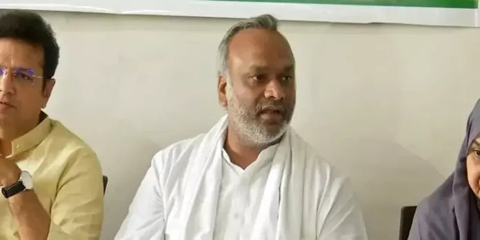 മോദിക്കെതിരായ ‘ നാളായക്ക് ബേട്ട ’ പരാമർശത്തിൽ പ്രിയങ്ക് ഖാർഗെക്കെതിരെ പരാതി മോദിക്കെതിരായ ‘ നാളായക്ക് ബേട്ട ’ പരാമർശത്തിൽ പ്രിയങ്ക് ഖാർഗെക്കെതിരെ പരാതി