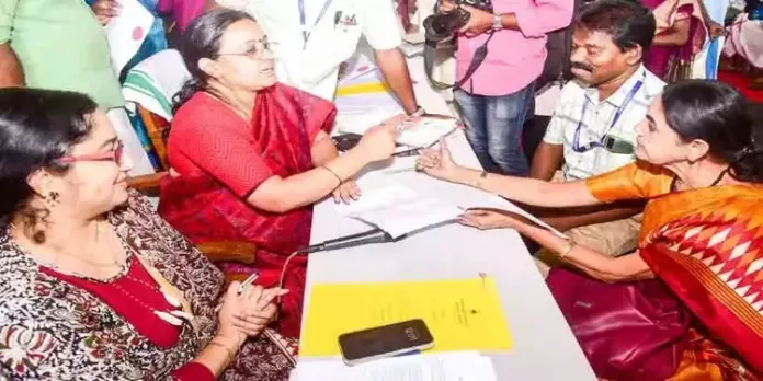 ‘ കരുതലും കൈത്താങ്ങും താലൂക്കുതല അദാലത്ത് ‘ ; പത്തനംതിട്ടയിൽ തുടക്കം ‘ കരുതലും കൈത്താങ്ങും താലൂക്കുതല അദാലത്ത് ‘ ; പത്തനംതിട്ടയിൽ തുടക്കം