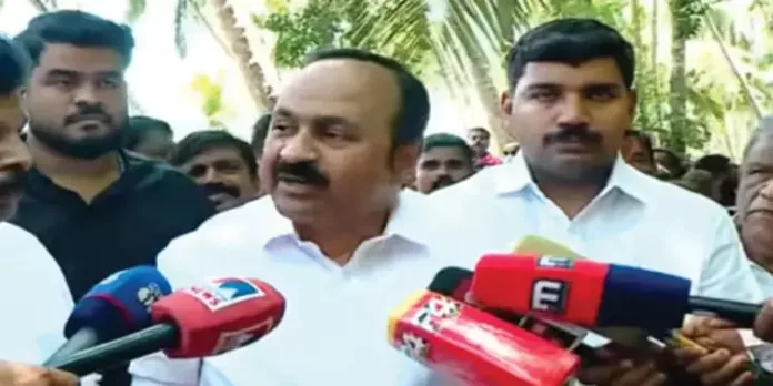 താനൂരിലെ ബോട്ടപകടം മനുഷ്യനിർമിത ദുരന്തം ; വി.ഡി. സതീശൻ താനൂരിലെ ബോട്ടപകടം മനുഷ്യനിർമിത ദുരന്തം ; വി.ഡി. സതീശൻ