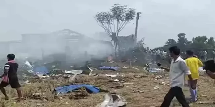 ബംഗാളിലെ പടക്ക നിർമാണശാലയിലെ സ്ഫോടനം ; മരണം ഒമ്പതായി ബംഗാളിലെ പടക്ക നിർമാണശാലയിലെ സ്ഫോടനം ; മരണം ഒമ്പതായി