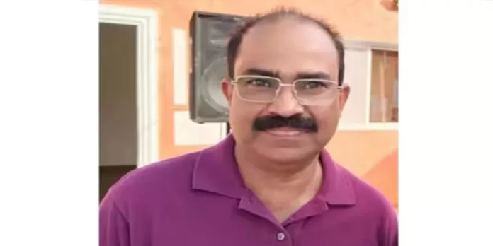 ബഹറൈനില് പ്രവാസി മലയാളി ഓഫീസില് കുഴഞ്ഞുവീണ് മരിച്ചു ബഹറൈനില് പ്രവാസി മലയാളി ഓഫീസില് കുഴഞ്ഞുവീണ് മരിച്ചു
