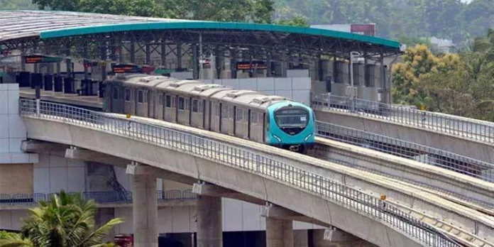 അധികൃതരുമായി ഇനി നേരിട്ട് ബന്ധപ്പെടാം, മെട്രോ പ്രോമോ സെന്റർ ഒരുക്കി കൊച്ചി മെട്രോ അധികൃതരുമായി ഇനി നേരിട്ട് ബന്ധപ്പെടാം, മെട്രോ പ്രോമോ സെന്റർ ഒരുക്കി കൊച്ചി മെട്രോ