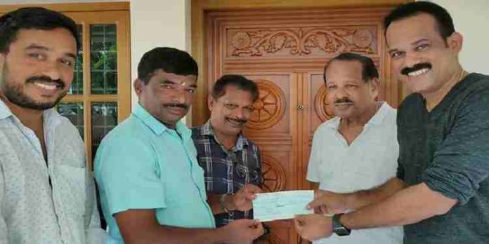 പുന്നപ്ര ബീച്ച് എല്പി സ്കൂളിന് പുതിയ സ്മാര്ട്ട് ക്ലാസ് റൂം പുന്നപ്ര ബീച്ച് എല്പി സ്കൂളിന് പുതിയ സ്മാര്ട്ട് ക്ലാസ് റൂം