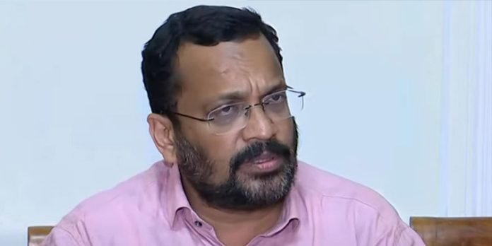 കുതിരാന് തുരങ്കത്തിന് സമീപം വിള്ളല്കണ്ടെത്തിയ പ്രദേശം കരാറുകാരുടെ ചെലവില് പുനര്നിര്മിക്കണമെന്ന് മന്ത്രി കെ രാജന് കുതിരാന് തുരങ്കത്തിന് സമീപം വിള്ളല്കണ്ടെത്തിയ പ്രദേശം കരാറുകാരുടെ ചെലവില് പുനര്നിര്മിക്കണമെന്ന് മന്ത്രി കെ രാജന്