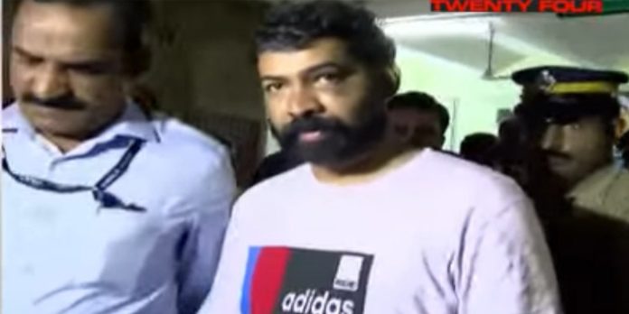 ഡോ. വന്ദന ദാസ് കൊലക്കേസ് : സന്ദീപിന്റെ മാനസികാരോഗ്യ നിലയറിയാന് കിടത്തിച്ചികിത്സ വേണമെന്ന് ഡോക്ടര്മാര് ഡോ. വന്ദന ദാസ് കൊലക്കേസ് : സന്ദീപിന്റെ മാനസികാരോഗ്യ നിലയറിയാന് കിടത്തിച്ചികിത്സ വേണമെന്ന് ഡോക്ടര്മാര്