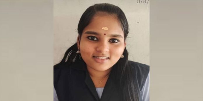 പ്ലസ്ടു വിദ്യാർത്ഥിനിയെ തൂങ്ങി മരിച്ച നിലയിൽ കണ്ടെത്തി പ്ലസ്ടു വിദ്യാർത്ഥിനിയെ തൂങ്ങി മരിച്ച നിലയിൽ കണ്ടെത്തി