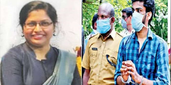 സുചിത്ര പിള്ള കൊലക്കേസ് ; പ്രതി പ്രശാന്ത് നമ്പ്യാർക്ക് ജീവപര്യന്തം തടവ് ശിക്ഷ സുചിത്ര പിള്ള കൊലക്കേസ് ; പ്രതി പ്രശാന്ത് നമ്പ്യാർക്ക് ജീവപര്യന്തം തടവ് ശിക്ഷ
