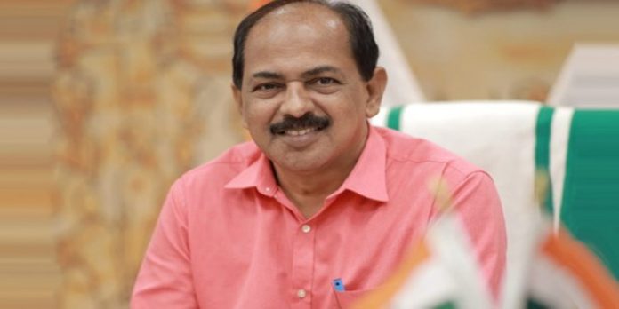 സപ്ലൈകോ ഔട്ട്ലെറ്റുകളില് നാളെയോടെ എല്ലാ സാധനങ്ങളും ഉറപ്പാക്കണം: ഉദ്യോഗസ്ഥരോട് ഭക്ഷ്യമന്ത്രി സപ്ലൈകോ ഔട്ട്ലെറ്റുകളില് നാളെയോടെ എല്ലാ സാധനങ്ങളും ഉറപ്പാക്കണം: ഉദ്യോഗസ്ഥരോട് ഭക്ഷ്യമന്ത്രി