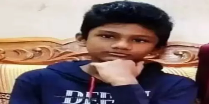 12കാരൻ കുളത്തിൽ വീണ് മരിച്ച സംഭവത്തിൽ 14കാരൻ അറസ്റ്റിൽ 12കാരൻ കുളത്തിൽ വീണ് മരിച്ച സംഭവത്തിൽ 14കാരൻ അറസ്റ്റിൽ