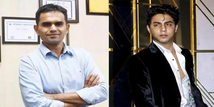 ആര്യനെ കുടുക്കിയത് പണം തട്ടാന് ; സമീര് വാങ്കഡെയ്ക്കെതിരായ സിബിഐ എഫ്ഐആര് പുറത്ത് ആര്യനെ കുടുക്കിയത് പണം തട്ടാന് ; സമീര് വാങ്കഡെയ്ക്കെതിരായ സിബിഐ എഫ്ഐആര് പുറത്ത്