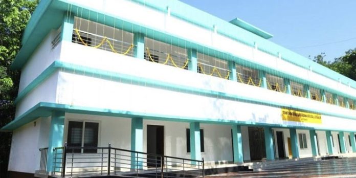ചന്ദനക്കുന്ന് ഗവ യു.പി സ്കൂളിന്റെ വികസനം നാടിന്റെ പുരോഗതിക്ക് കൂടുതല് ഊര്ജം പകരും ചന്ദനക്കുന്ന് ഗവ യു.പി സ്കൂളിന്റെ വികസനം നാടിന്റെ പുരോഗതിക്ക് കൂടുതല് ഊര്ജം പകരും