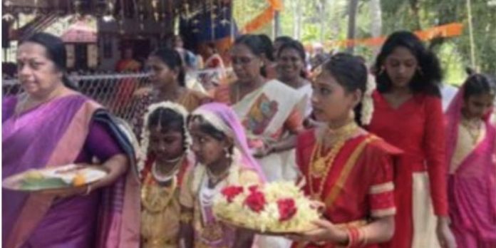 കുറ്റൂർ തെങ്ങേലി കൈലാസനാഥ ഉമാമഹേശ്വര ക്ഷേത്രത്തിലെ പ്രതിഷ്ഠാദിന മഹോത്സവം നാളെ സമാപിക്കും കുറ്റൂർ തെങ്ങേലി കൈലാസനാഥ ഉമാമഹേശ്വര ക്ഷേത്രത്തിലെ പ്രതിഷ്ഠാദിന മഹോത്സവം നാളെ സമാപിക്കും