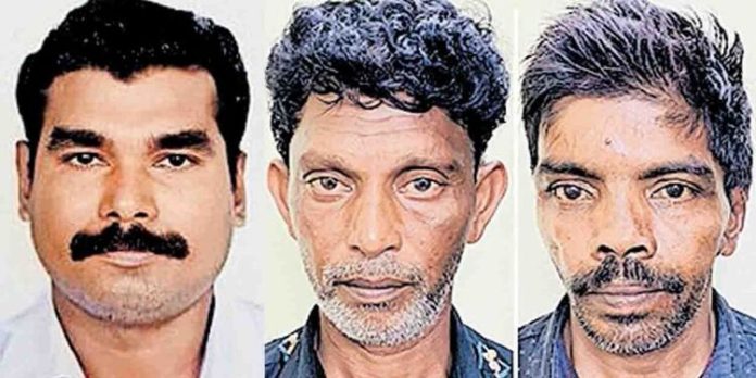 കണ്ണൂരിൽ കെഎസ്ഇബി കരാർ ജീവനക്കാരന് സഹപ്രവർത്തകരുടെ മർദനത്തിൽ ദാരുണാന്ത്യം കണ്ണൂരിൽ കെഎസ്ഇബി കരാർ ജീവനക്കാരന് സഹപ്രവർത്തകരുടെ മർദനത്തിൽ ദാരുണാന്ത്യം
