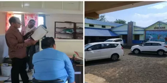 മധ്യപ്രദേശില് മലയാളി വൈദികരെ പോലീസ് മര്ദ്ദിച്ച് അറസ്റ്റ് ചെയ്തതായി പരാതി മധ്യപ്രദേശില് മലയാളി വൈദികരെ പോലീസ് മര്ദ്ദിച്ച് അറസ്റ്റ് ചെയ്തതായി പരാതി