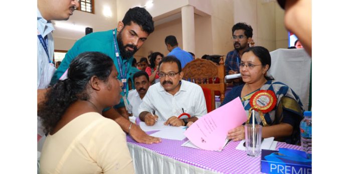 അന്നമ്മയ്ക്ക് വീട് ; ആരോഗ്യമന്ത്രിയുടെ സത്വര നടപടി അന്നമ്മയ്ക്ക് വീട് ; ആരോഗ്യമന്ത്രിയുടെ സത്വര നടപടി