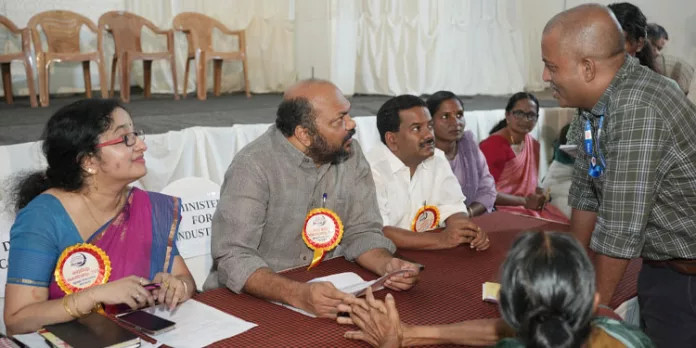 സാറാമ്മയ്ക്കിനി സ്വസ്ഥമായി വീട്ടില് കഴിയാം സാറാമ്മയ്ക്കിനി സ്വസ്ഥമായി വീട്ടില് കഴിയാം