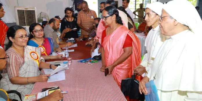 കുട്ടിയുടെ മാനസിക ആരോഗ്യ ചികിത്സ ഉറപ്പാക്കി ആരോഗ്യ മന്ത്രി കുട്ടിയുടെ മാനസിക ആരോഗ്യ ചികിത്സ ഉറപ്പാക്കി ആരോഗ്യ മന്ത്രി