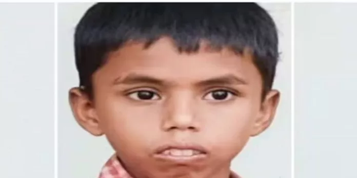 കളിക്കുന്നതിനിടയിൽ ഊഞ്ഞാൽ കയർ കഴുത്തിൽ കുടുങ്ങി വിദ്യാർത്ഥി മരിച്ചു കളിക്കുന്നതിനിടയിൽ ഊഞ്ഞാൽ കയർ കഴുത്തിൽ കുടുങ്ങി വിദ്യാർത്ഥി മരിച്ചു