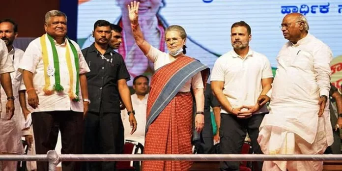ബി.ജെ.പിക്ക് തിരിച്ചടി ; കർണാടകയിൽ വീരശൈവ ലിംഗായത്ത് ഫോറത്തിന്റെ പിന്തുണ കോൺഗ്രസിന് ബി.ജെ.പിക്ക് തിരിച്ചടി ; കർണാടകയിൽ വീരശൈവ ലിംഗായത്ത് ഫോറത്തിന്റെ പിന്തുണ കോൺഗ്രസിന്