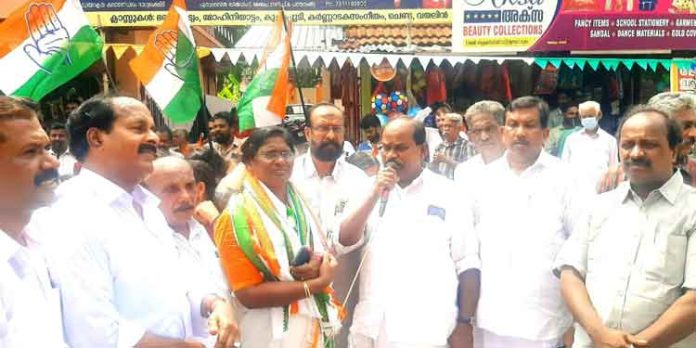 മൈലപ്രായിലെ യു.ഡി.എഫ് വിജയം സി.പി.എമ്മിന്റെ അഴിമതി രാഷ്ട്രീയത്തിനെതിരായ വിധിയെഴുത്ത് : പ്രൊഫ. സതീഷ് കൊച്ചുപറമ്പില് മൈലപ്രായിലെ യു.ഡി.എഫ് വിജയം സി.പി.എമ്മിന്റെ അഴിമതി രാഷ്ട്രീയത്തിനെതിരായ വിധിയെഴുത്ത് : പ്രൊഫ. സതീഷ് കൊച്ചുപറമ്പില്