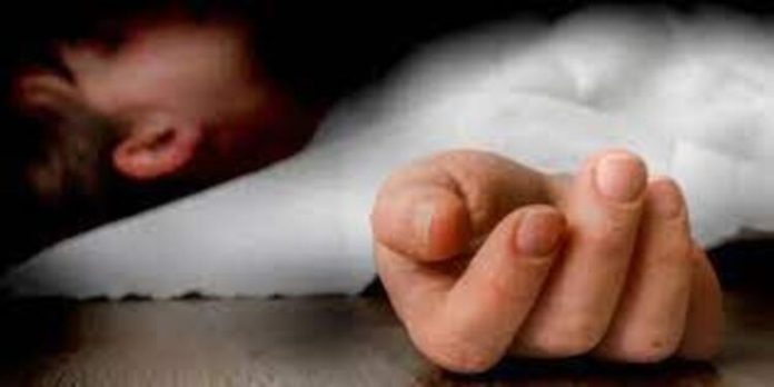 പാലക്കാട് പത്തുവയസ്സുകാരിക്ക് നീന്തൽക്കുളത്തിൽ വീണ് ദാരുണാന്ത്യം പാലക്കാട് പത്തുവയസ്സുകാരിക്ക് നീന്തൽക്കുളത്തിൽ വീണ് ദാരുണാന്ത്യം