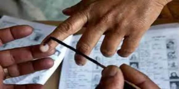 കർണാടകയിൽ ഇന്ന് നിശബ്ദ പ്രചാരണം ; പത്രപരസ്യങ്ങൾക്കടക്കം നിയന്ത്രണം കർണാടകയിൽ ഇന്ന് നിശബ്ദ പ്രചാരണം ; പത്രപരസ്യങ്ങൾക്കടക്കം നിയന്ത്രണം