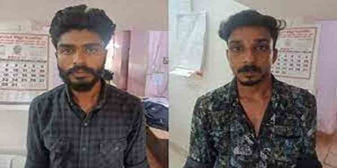 ബാറിന് സമീപം സംഘർഷം; യുവാവിന് കുത്തേറ്റ സംഭവത്തിൽ രണ്ടുപേർ പിടിയിൽ ബാറിന് സമീപം സംഘർഷം; യുവാവിന് കുത്തേറ്റ സംഭവത്തിൽ രണ്ടുപേർ പിടിയിൽ