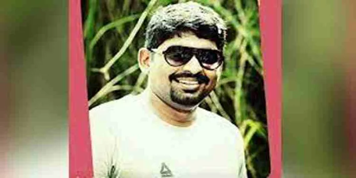 മാസ്ക് ധരിച്ചെത്തി, കൈയ്യില് മദ്യക്കുപ്പി, പുറത്തിറങ്ങാതെ ജീവിതം ; പോലീസ് തിരയുമ്പോള് അരുണ് കാഞ്ഞങ്ങാട്ടെ ലോഡ്ജില് മാസ്ക് ധരിച്ചെത്തി, കൈയ്യില് മദ്യക്കുപ്പി, പുറത്തിറങ്ങാതെ ജീവിതം ; പോലീസ് തിരയുമ്പോള് അരുണ് കാഞ്ഞങ്ങാട്ടെ ലോഡ്ജില്