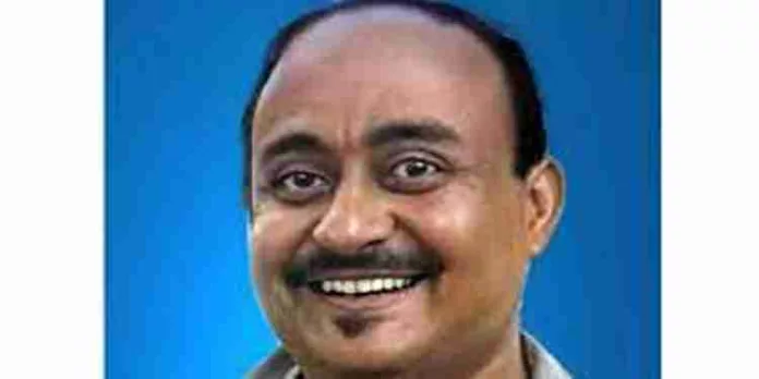 ഹൃദയാഘാതത്തെ തുടര്ന്ന് ആശുപത്രിയിലേക്ക് കൊണ്ടുപോകുന്നതിനിടെ പ്രവാസി മലയാളി മരിച്ചു ഹൃദയാഘാതത്തെ തുടര്ന്ന് ആശുപത്രിയിലേക്ക് കൊണ്ടുപോകുന്നതിനിടെ പ്രവാസി മലയാളി മരിച്ചു