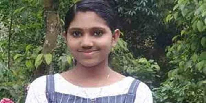 പടുതാകുളത്തിൽ വീണ് 16 കാരിക്ക് ദാരുണാന്ത്യം പടുതാകുളത്തിൽ വീണ് 16 കാരിക്ക് ദാരുണാന്ത്യം
