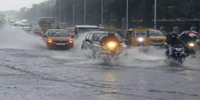 മഴക്കാല ഡ്രൈവിങ്ങില് കൂടുതല് ശ്രദ്ധിക്കണം ; മുന്നറിയിപ്പുമായിമോട്ടോര് വാഹന വകുപ്പ് മഴക്കാല ഡ്രൈവിങ്ങില് കൂടുതല് ശ്രദ്ധിക്കണം ; മുന്നറിയിപ്പുമായിമോട്ടോര് വാഹന വകുപ്പ്