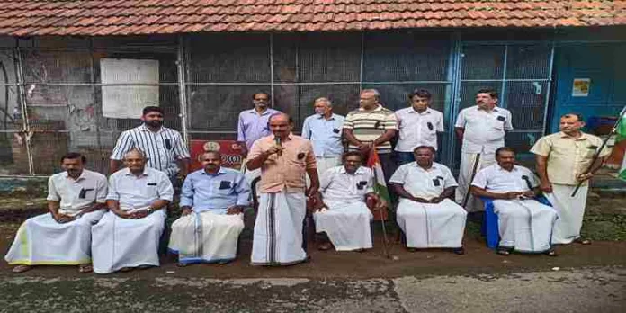 ഈ പോസ് മെഷീൻ തകരാറുകൾ, അട്ടിമറിക്കാൻ നീക്കം ; ഐ.എൻ.റ്റി.യു.സി ജില്ലാ ജനറൽ സെക്രട്ടറി അങ്ങാടിക്കൽ വിജയകുമാർ ഈ പോസ് മെഷീൻ തകരാറുകൾ, അട്ടിമറിക്കാൻ നീക്കം ; ഐ.എൻ.റ്റി.യു.സി ജില്ലാ ജനറൽ സെക്രട്ടറി അങ്ങാടിക്കൽ വിജയകുമാർ