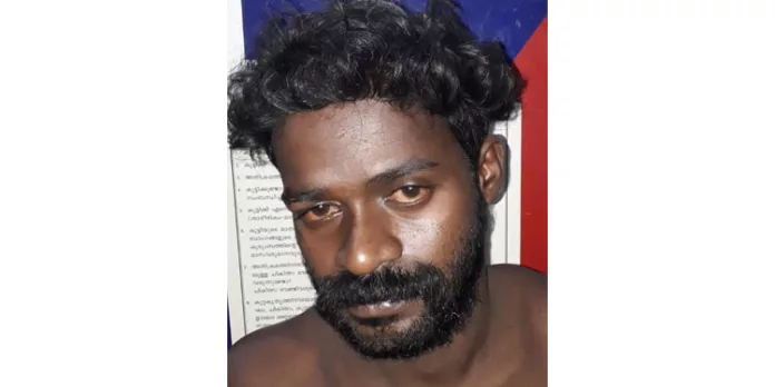 പതിനഞ്ചുകാരിയോട് ലൈംഗികാതിക്രമത്തിന് ശ്രമം ; നിരവധി ക്രിമിനൽ കേസുകളിൽ പ്രതി അറസ്റ്റിൽ പതിനഞ്ചുകാരിയോട് ലൈംഗികാതിക്രമത്തിന് ശ്രമം ; നിരവധി ക്രിമിനൽ കേസുകളിൽ പ്രതി അറസ്റ്റിൽ