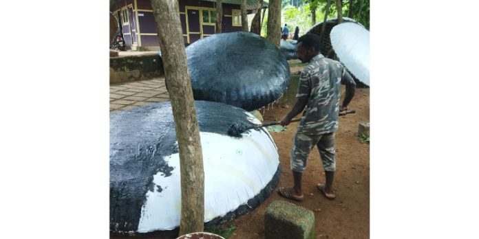 കല്ലാറ്റിൽ നീരണിയാൻ പുതിയ കുട്ടവഞ്ചികൾ എത്തി കല്ലാറ്റിൽ നീരണിയാൻ പുതിയ കുട്ടവഞ്ചികൾ എത്തി