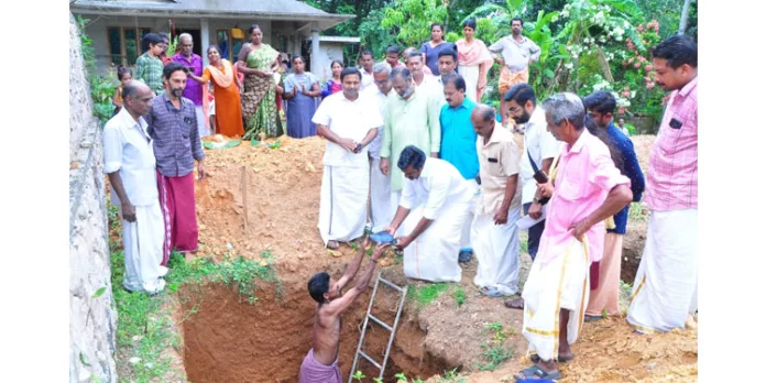 ഏനാദിമംഗലം പൂതങ്കര ക്ഷീരോൽപാദക സഹകരണ സംഘത്തിന്റെ പുതിയ കെട്ടിടത്തിന്റെ നിർമ്മാണ ഉദ്ഘാടനം നടന്നു ഏനാദിമംഗലം പൂതങ്കര ക്ഷീരോൽപാദക സഹകരണ സംഘത്തിന്റെ പുതിയ കെട്ടിടത്തിന്റെ നിർമ്മാണ ഉദ്ഘാടനം നടന്നു